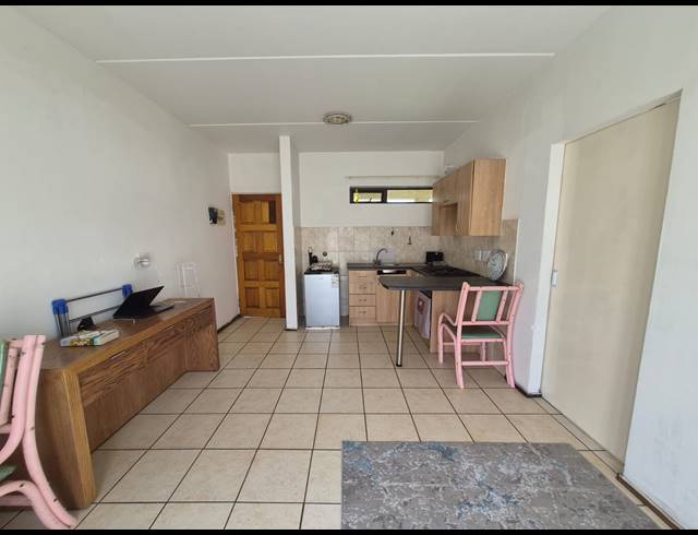1 BEDROOM APARTMENT FOR SALE IN PARKRAND